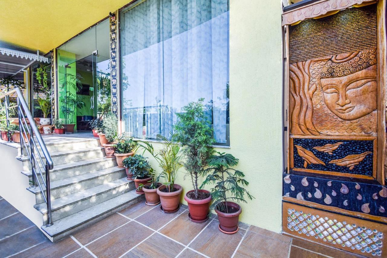 Fabhotel Everest International Udaipur Exterior photo